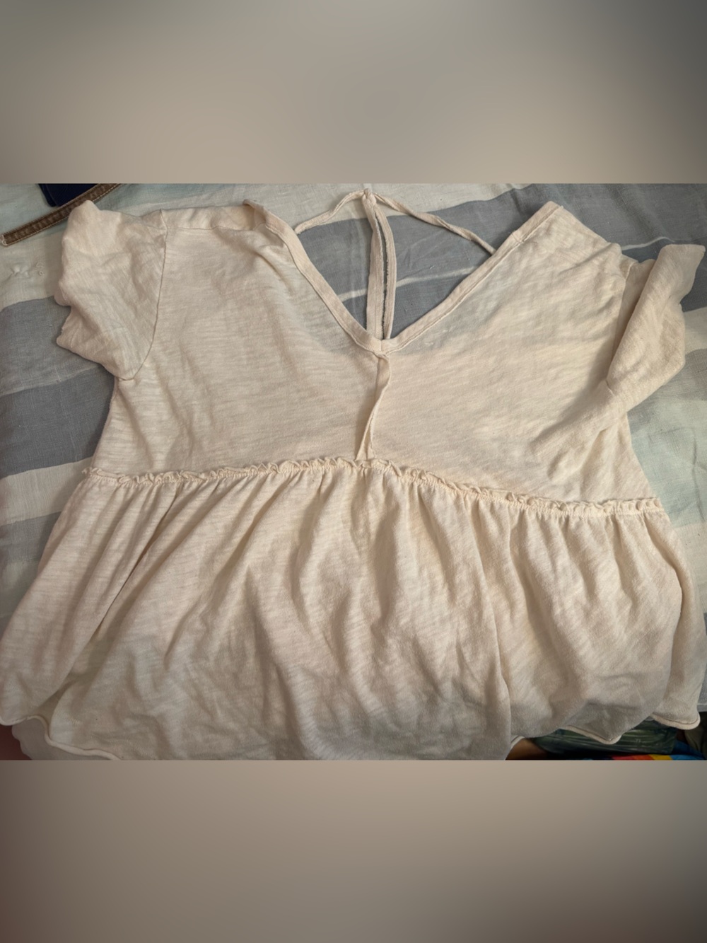 American Eagle Outfitters Cream Scoop Neck Tank with Thin Back Straps